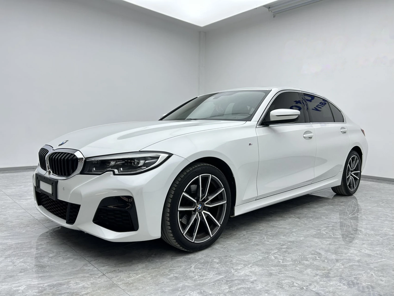 Нарисованное превью BMW 320Li, поколение VII (G28), левый руль