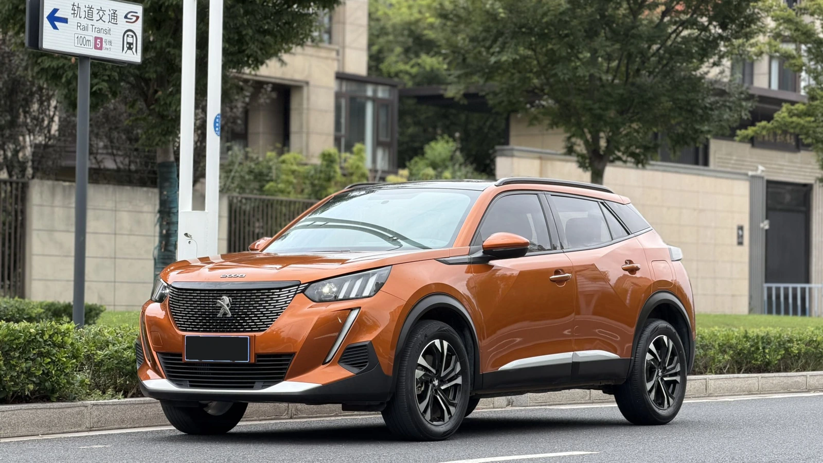 Нарисованное превью Peugeot 2008, поколение II, левый руль