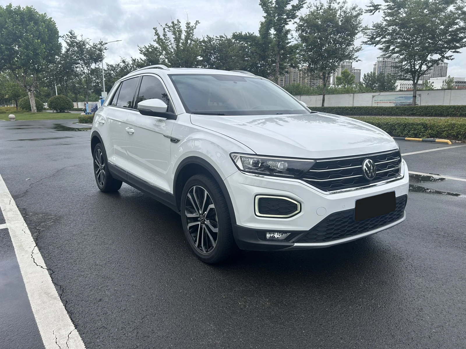 Реальные фотографии Volkswagen T-Roc из Китая