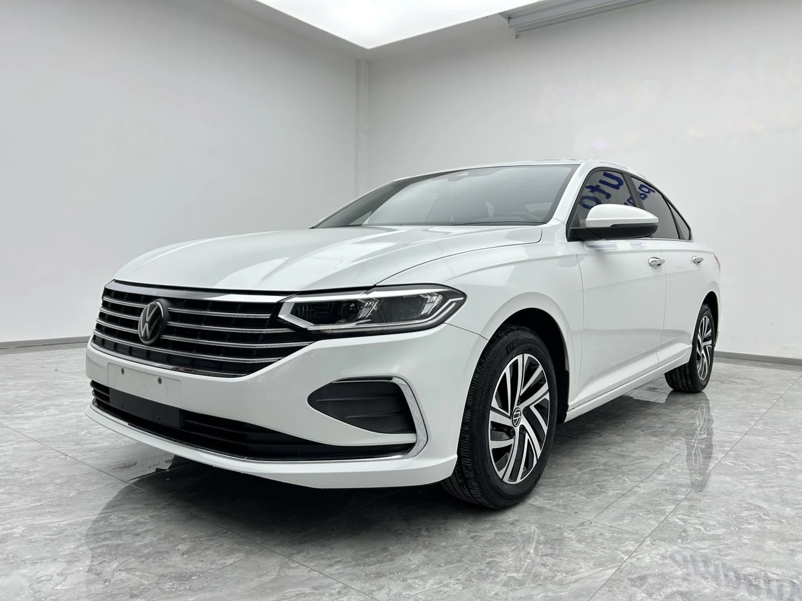 Нарисованное превью Volkswagen Lavida, левый руль