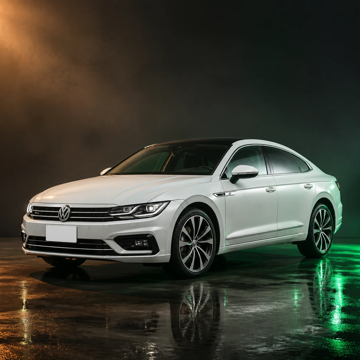 Светлый Volkswagen Lamando первого поколения из Китая