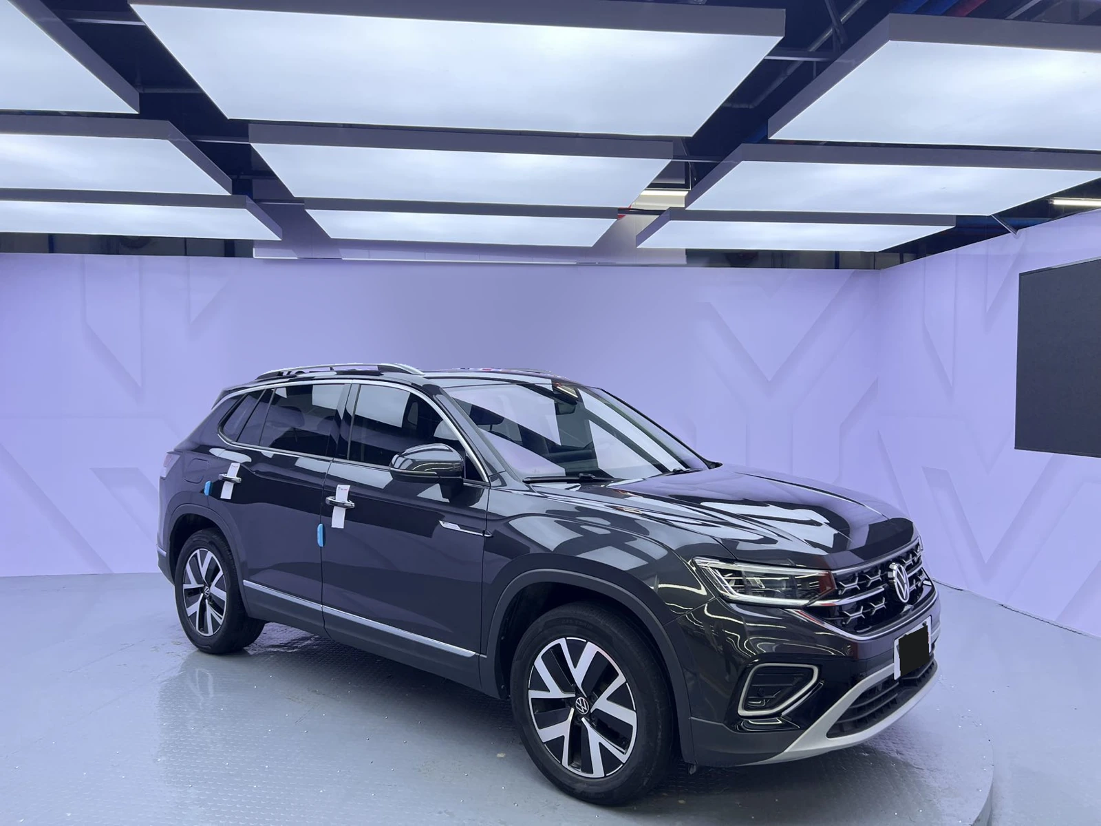 Нарисованное превью Volkswagen Tayron, поколение I, левый руль