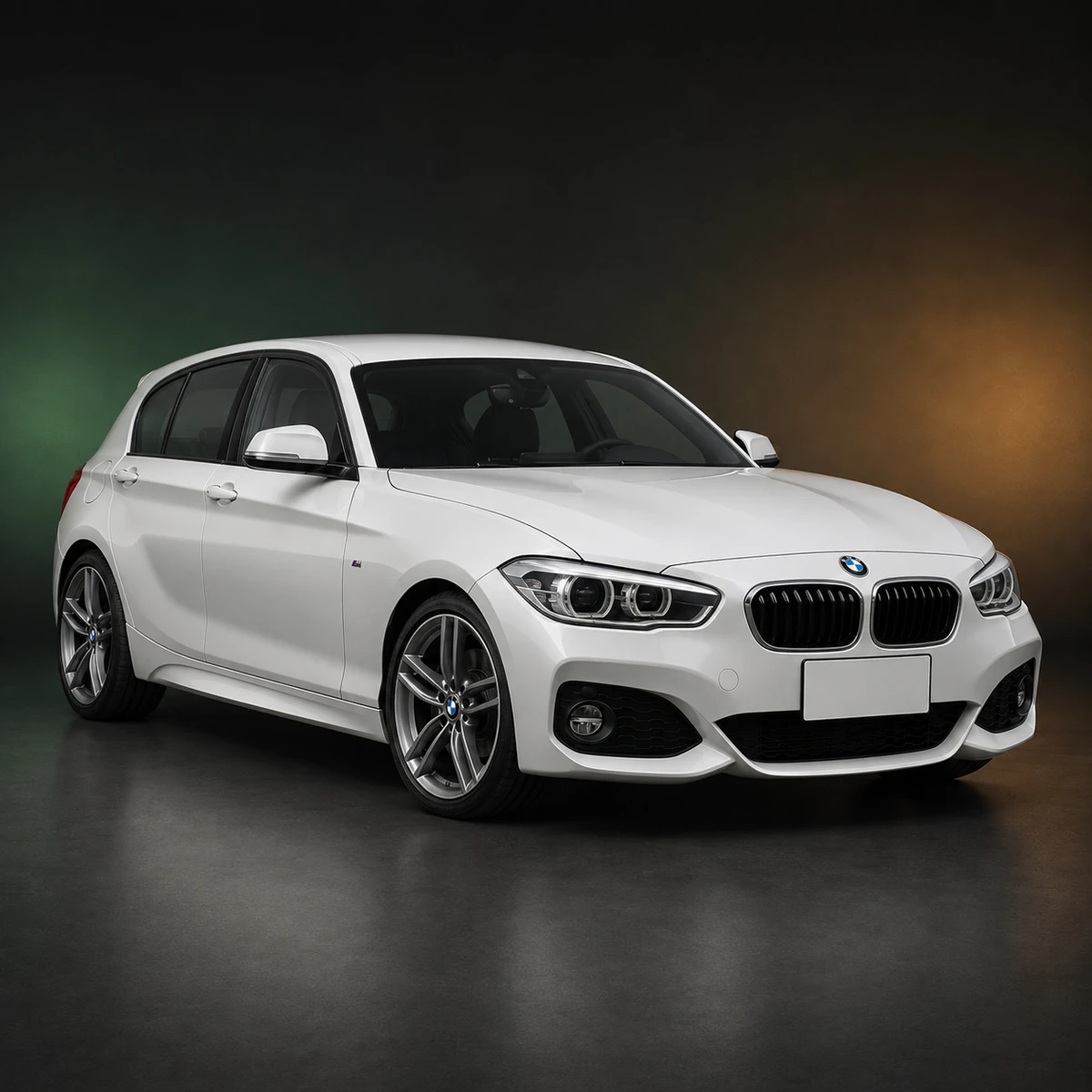 Светлый праворульный BMW 1 Series 118d M Sport поколения F20 из Японии
