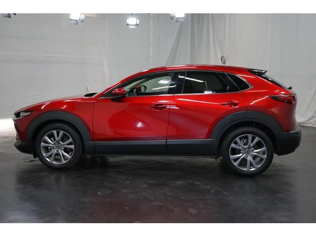 Светлая праворульная Mazda CX-30 XD L Package 2020 года из Японии