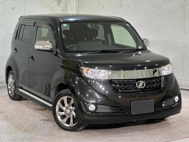 Toyota bB 1.5 Z Kirameki