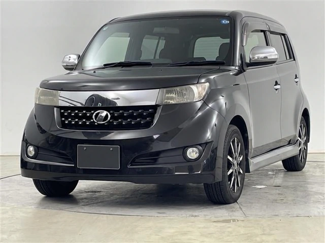 Toyota bB 1.3 Z Kirameki 4WD