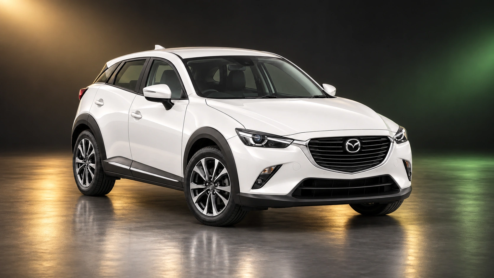 Светлая праворульная Mazda CX-3 первого поколения после последнего рестайлинга