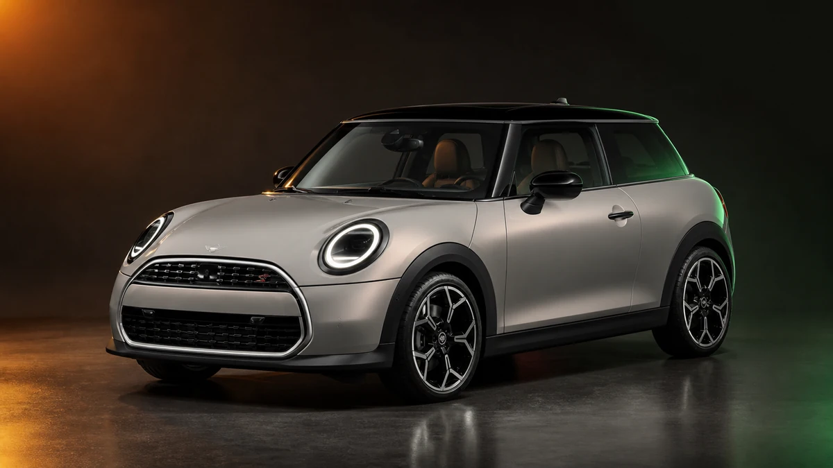MINI Cooper S Favoured 2025 из Южной Кореи
