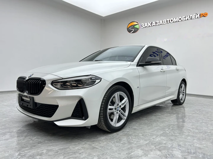 BMW 120i, 2022 год, белый, левый руль
