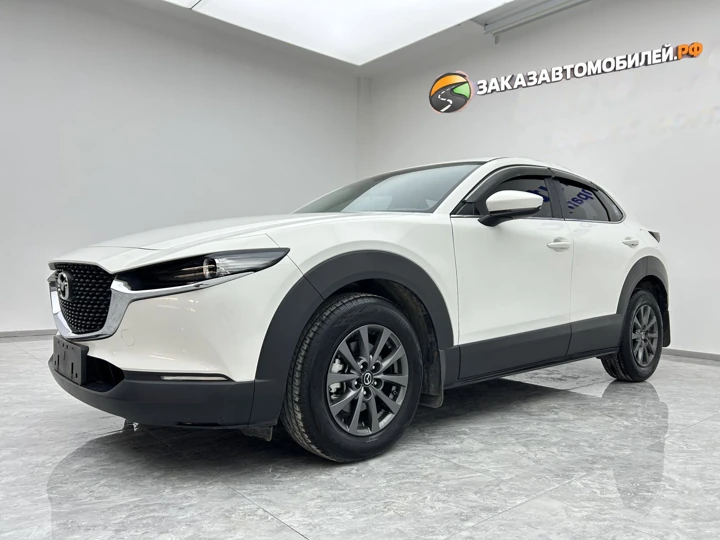 Mazda CX-30, 2022 год, белый, левый руль