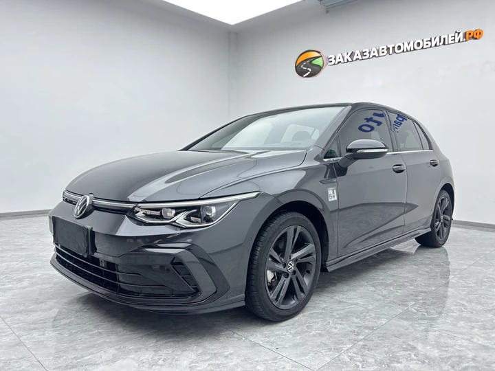 Volkswagen Golf, 2022 год, чёрный, левый руль