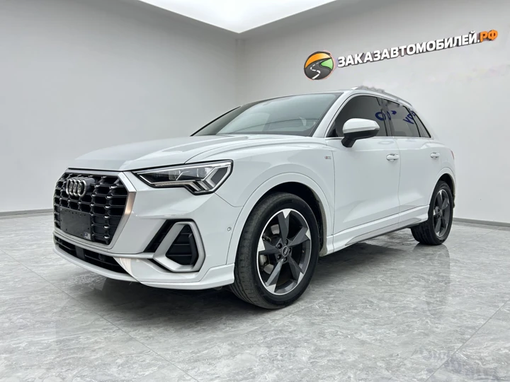Audi Q3, 2021 год, белый, левый руль