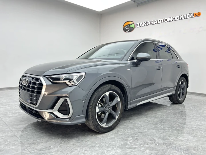 Audi Q3, 2022 год, серый, левый руль
