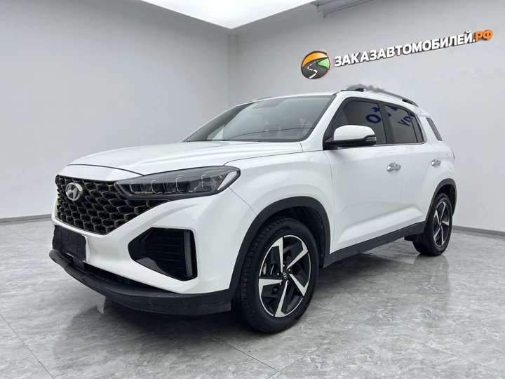Hyundai ix35, 2022 год, белый, левый руль
