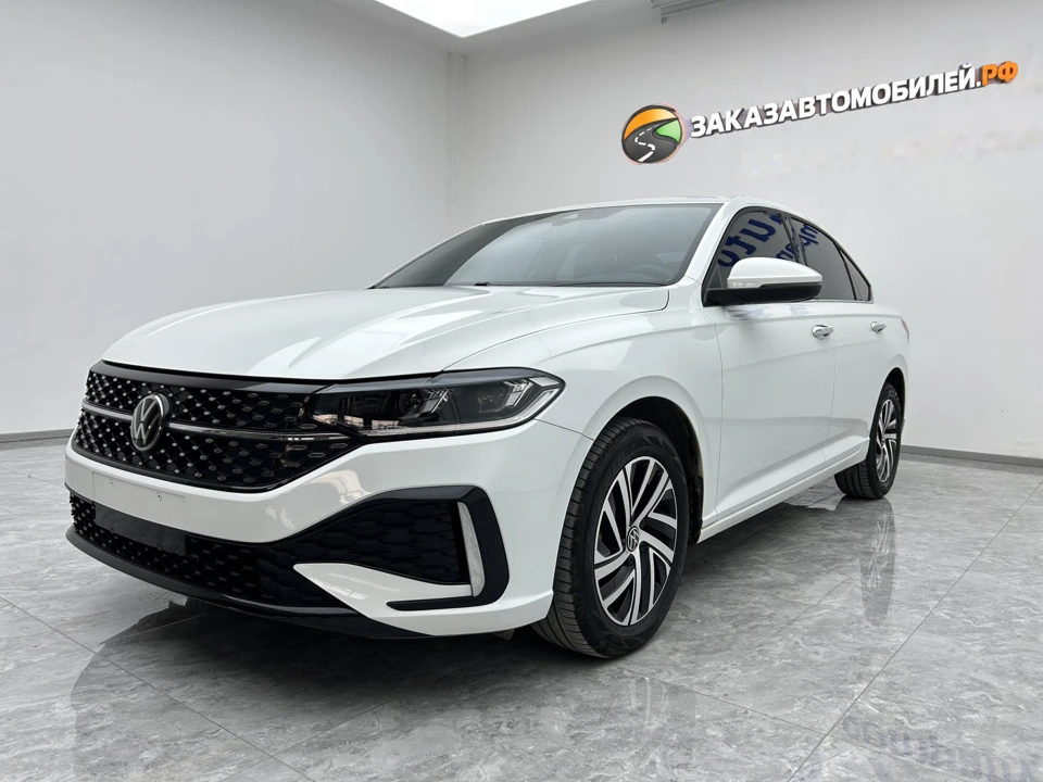 Volkswagen Lavida, 2023 год, белый, левый руль