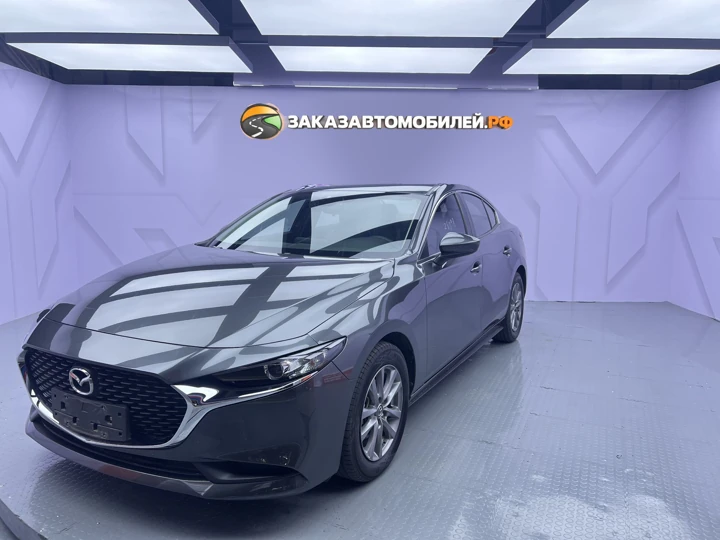 Mazda 3, 2022 год, серый, левый руль