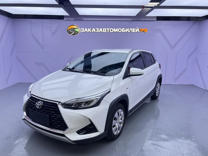 Toyota Yaris L, 2022 год, белый, левый руль